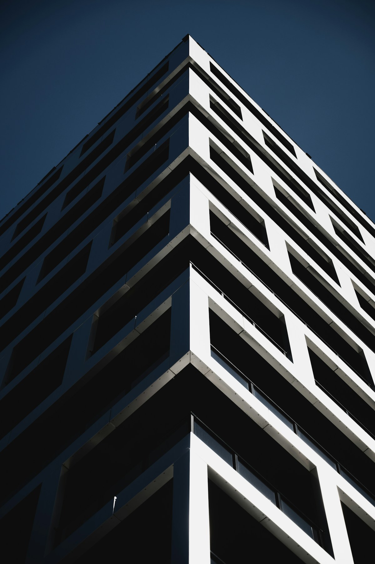 Modern blue and white residential tower in Santo Domingo